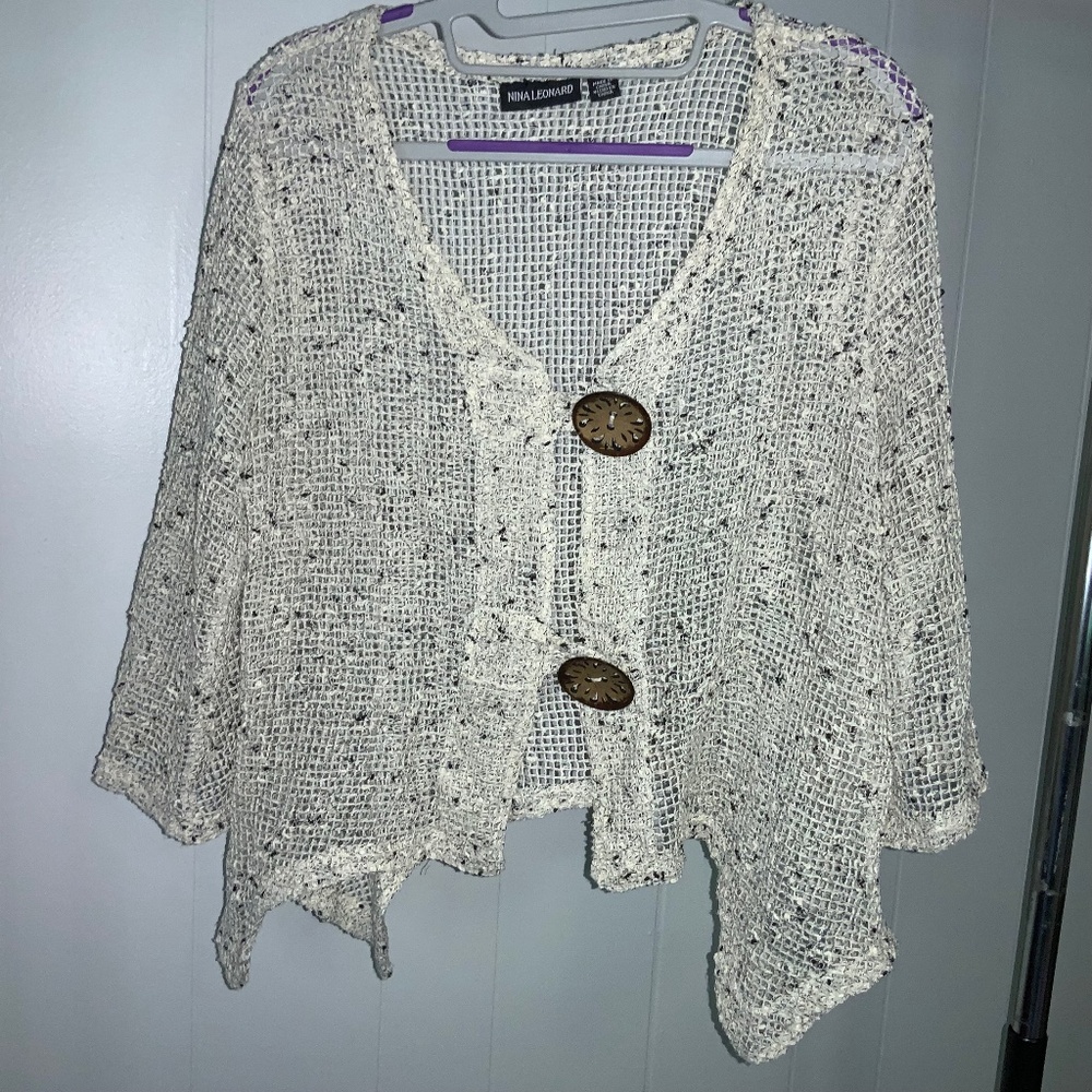Nina Leonard crochet cropped sweater cardigan jacket Sz M asymmetrical hem